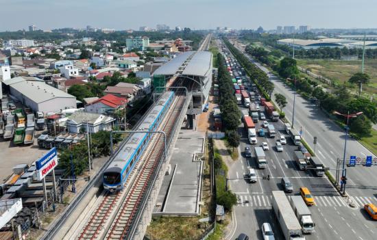 [NEWS] - Ho Chi Minh City urges and monitors the progress of 40 key transport infrastructure projects